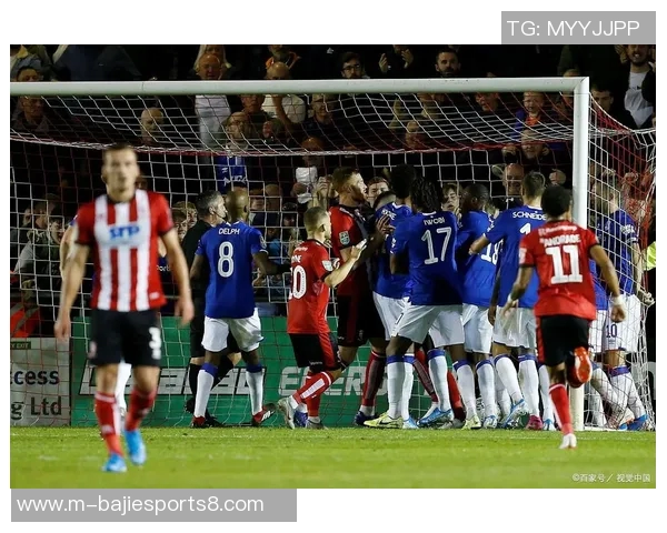 精彩足球点球瞬间集锦让你感受紧张刺激的比赛氛围